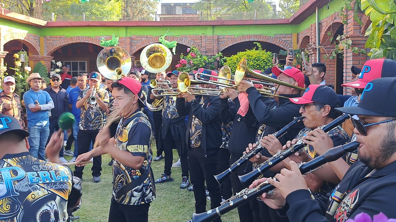 LLEGÓ BANDA PERLA DE MICHOACÁN AL BARRIO CHAPULINERO DE NAZARENO ETLA OAXACA 🥁🔥