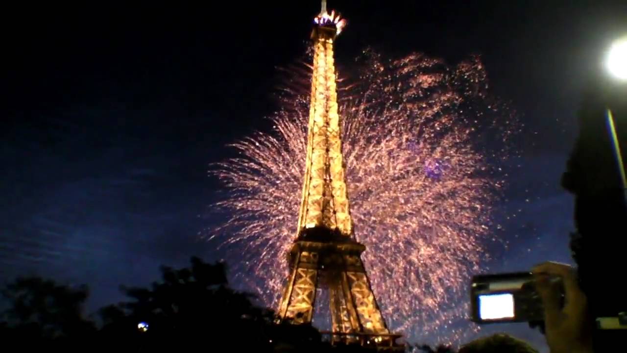 Tour Eiffel Firework HD - 14 juillet 2009 1/2