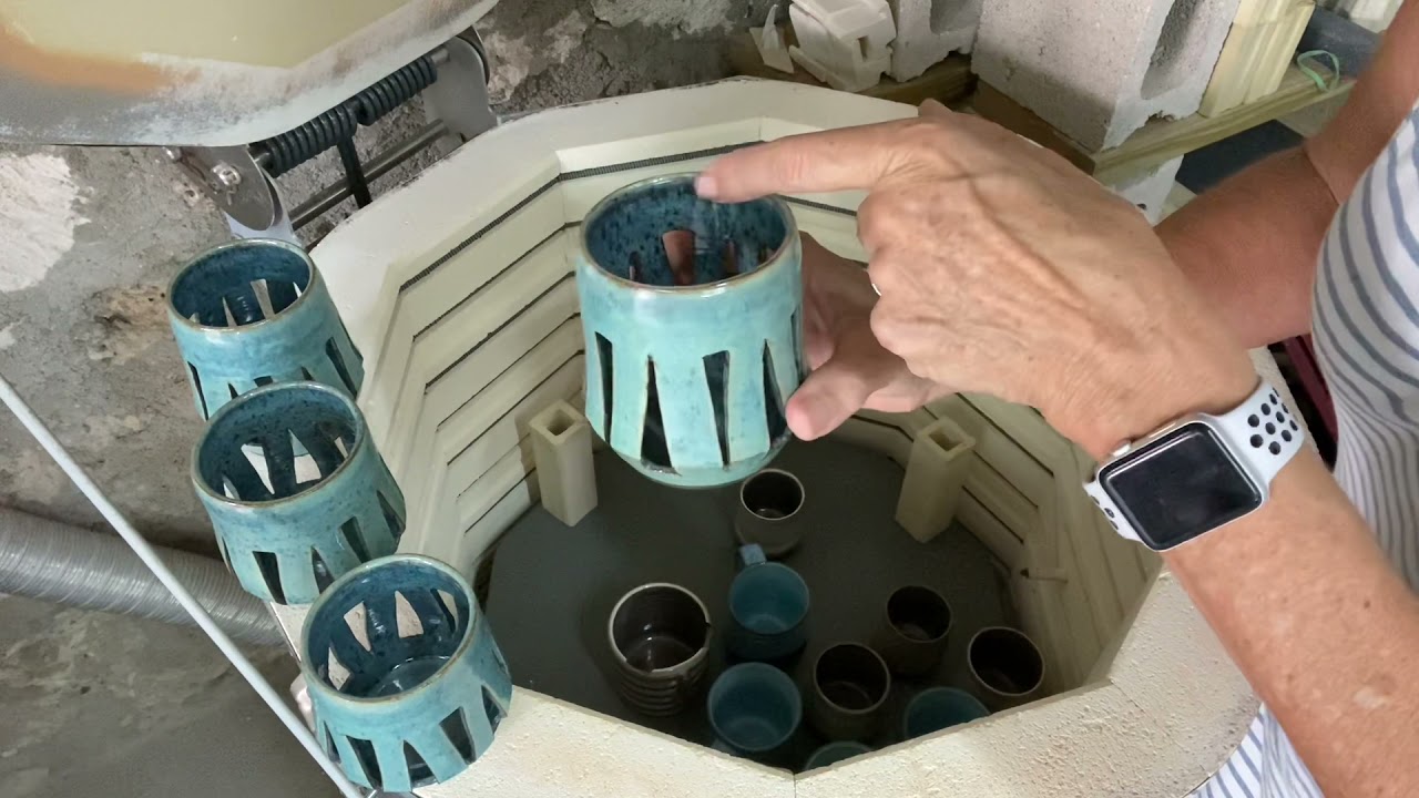 Unloading Kiln - Dec 03/21.