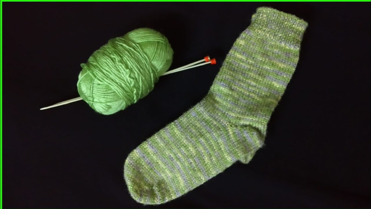 Knitting ladies socks without thumb