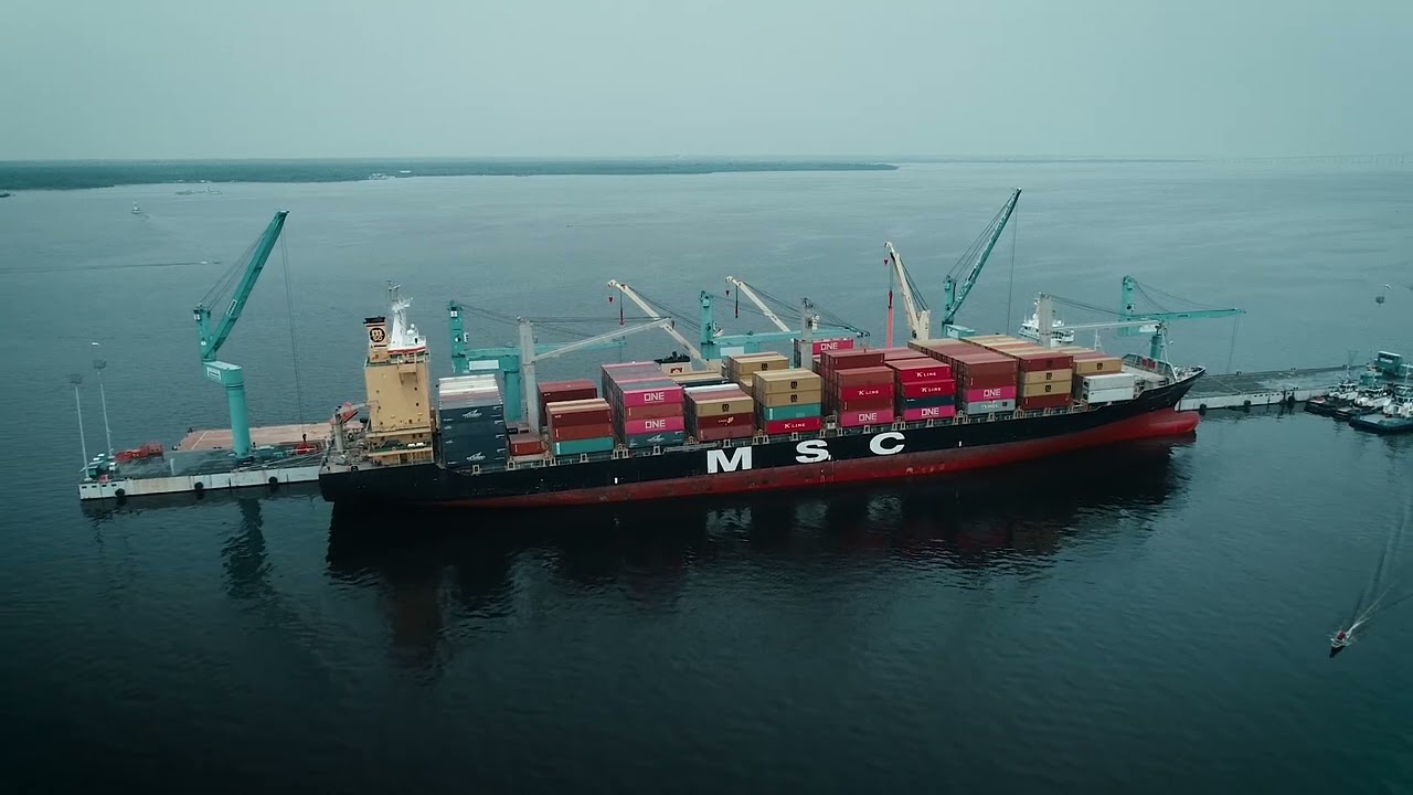 Entrega dos guindastes ESP 10 6ª geração da Konecranes Gottwald