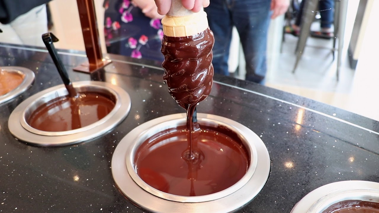 Journal Station Mont-Royal - Inauguration de Chocolats Favoris