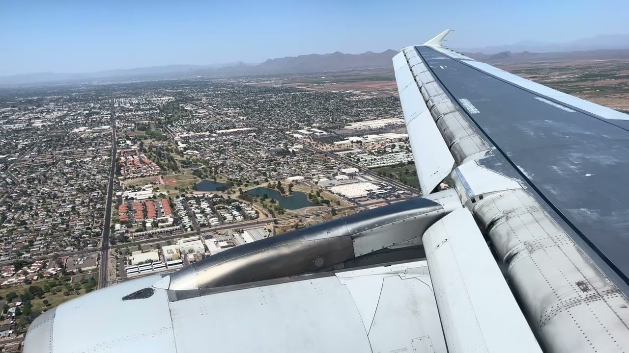 American Airlines Airbus A321 Landing at Phoenix Sky Harbor International Airport (KPHX)