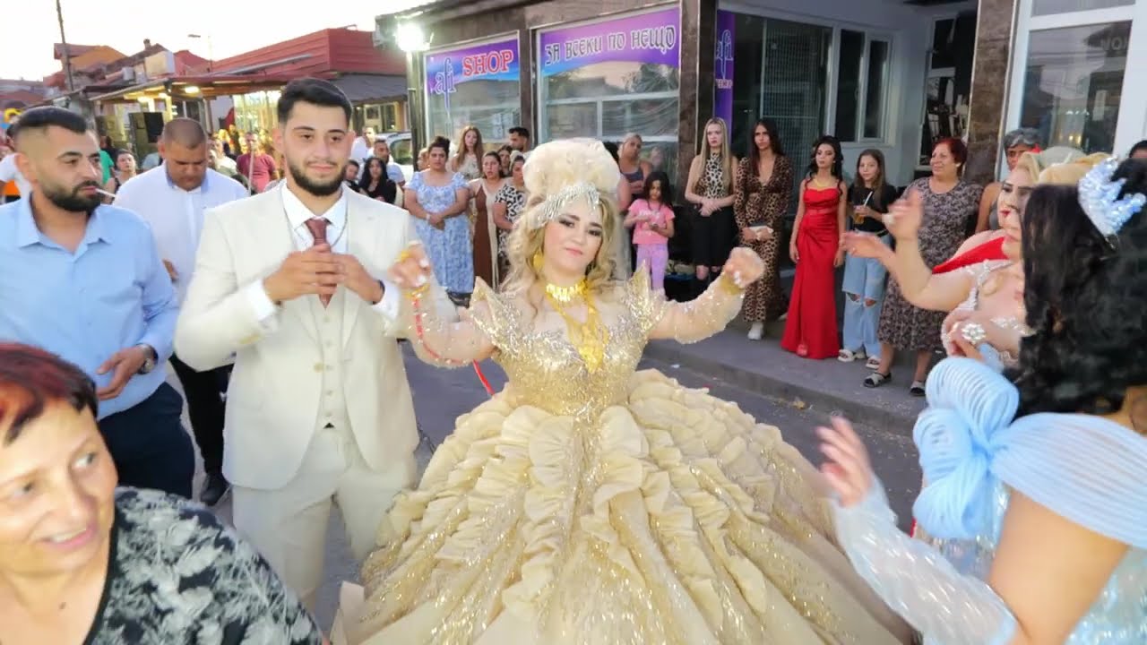 Emir & Sayiste Kina Toreni