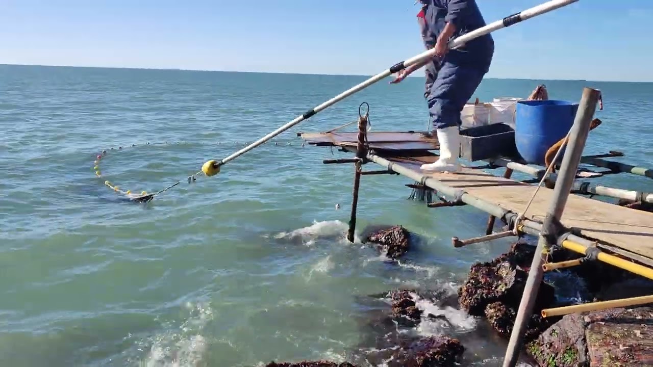 Pesca artesanal en la escollera norte