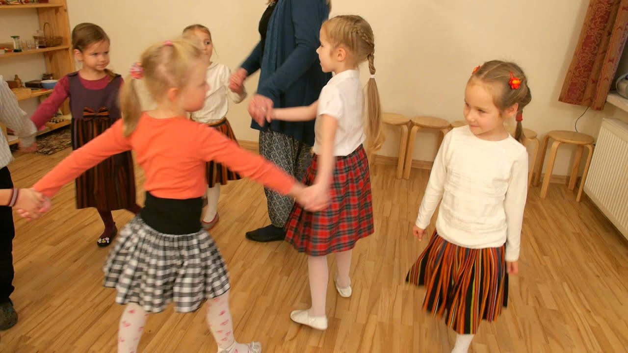 Mēs ejam, mēs ejam...