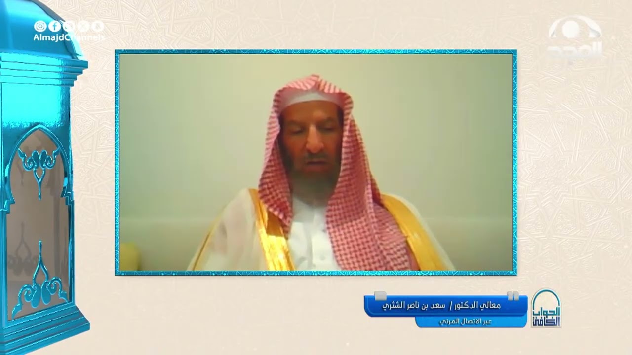 إذا صلى الرجل في البيت هل يجوز له أن يصلي بالملابس الداخلية؟ | معالي الشيخ.أ.د: سعد الشثري‬