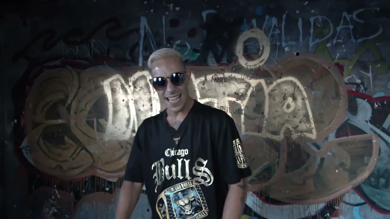 CHRIS BARCEL (EST&Aacute; SOLTERA)