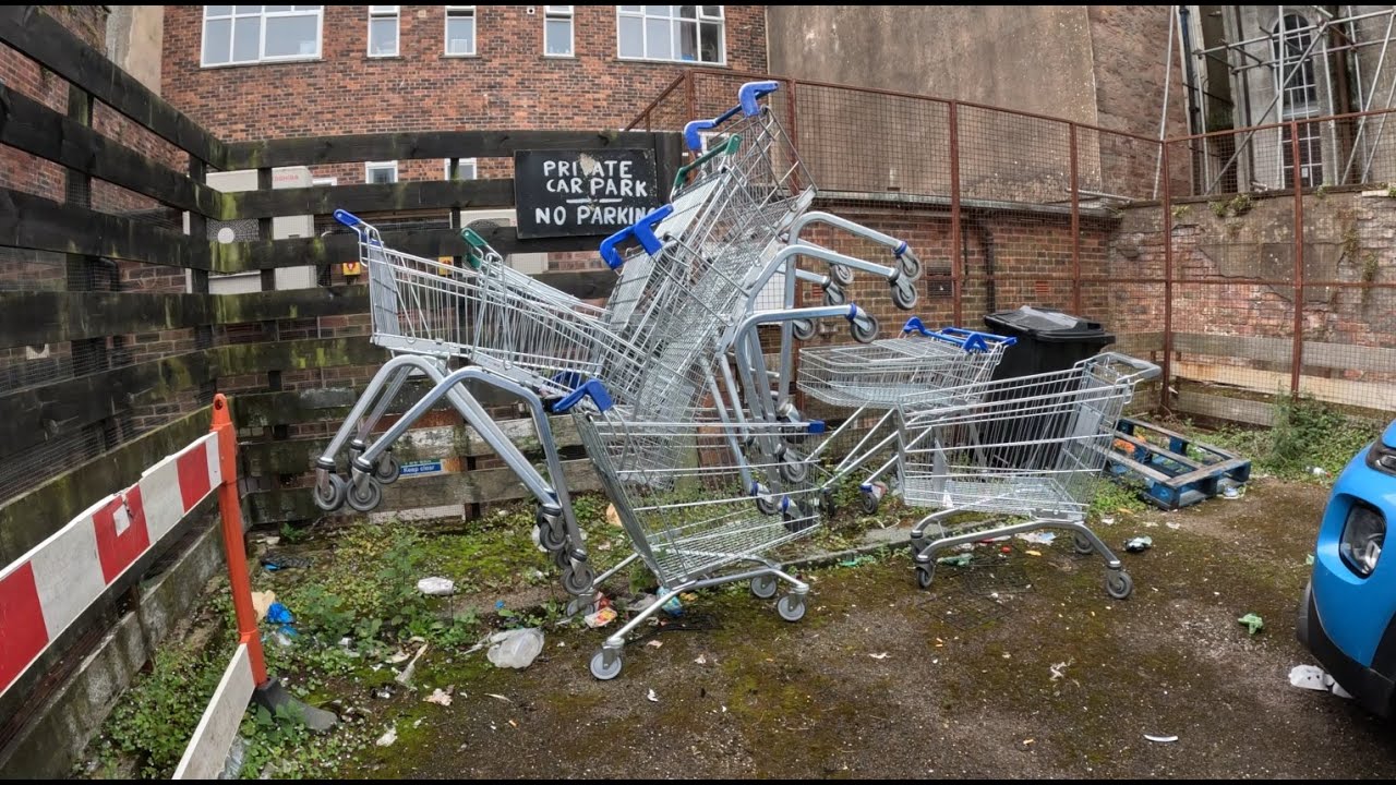 Уайтхейвен, Камбрия, тележки для покупок вернулись 🤣