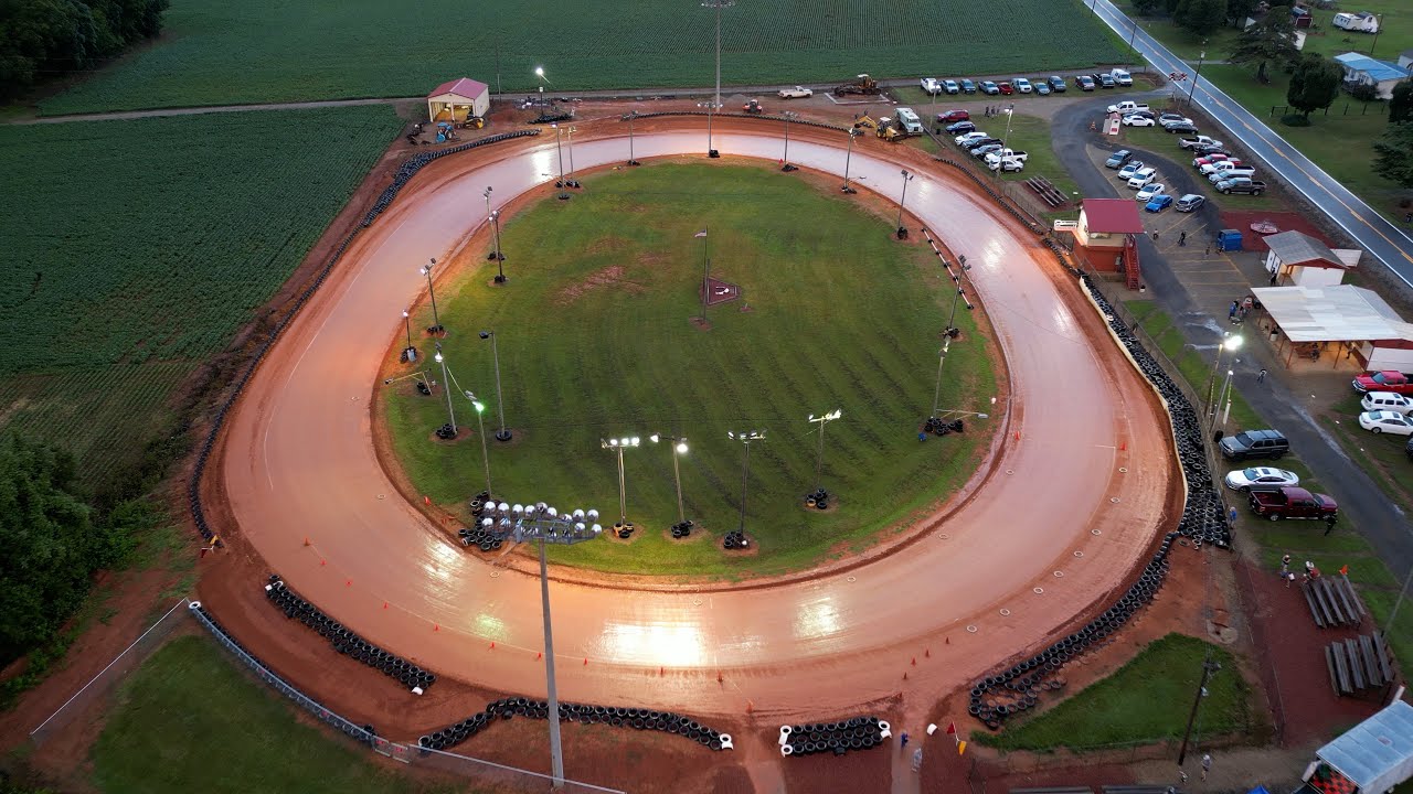 Friday Night Action at Woodleaf Raceway Park