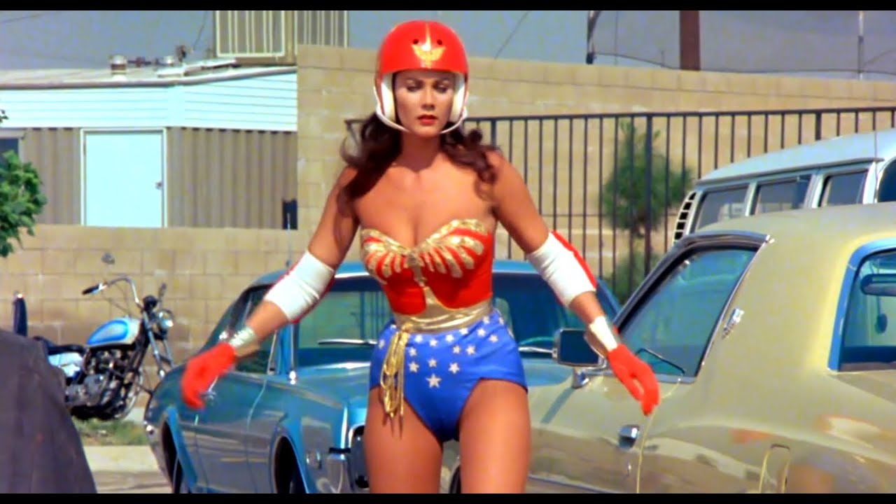 Wonder Woman (Lynda Carter) Skateboard & Car Chase 1080P BD