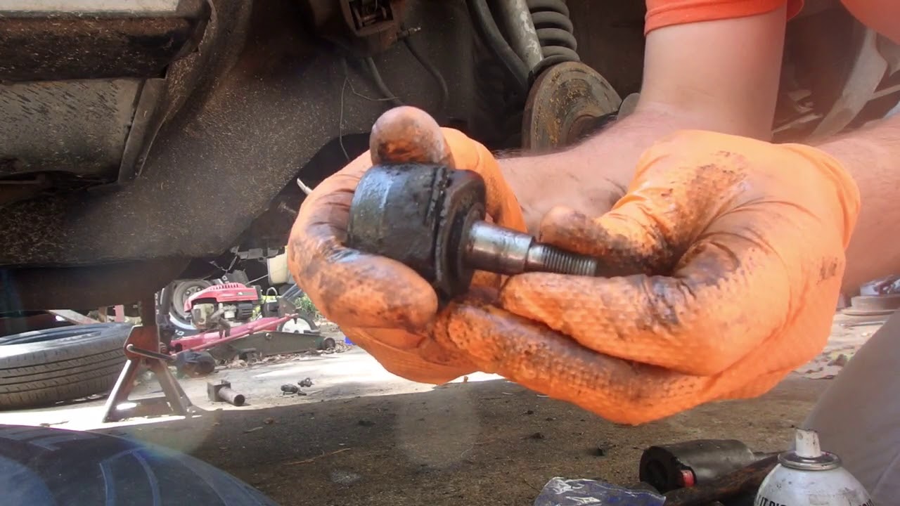 85 Mercedes 300D Outer Tie Rod Replacement