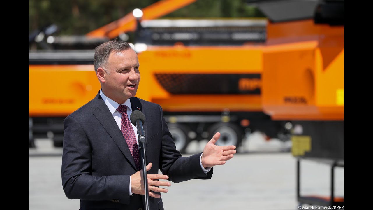 Andrzej Duda z wizytą w zakładzie Pronar