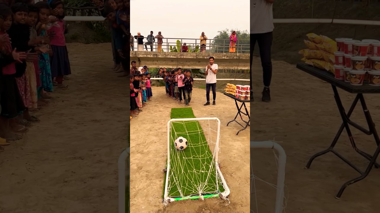 😂😂 Who can goal ? 🥅 ⚽️ #shorts #reels #localgame #funnygame #footballshort #villagegame #trending