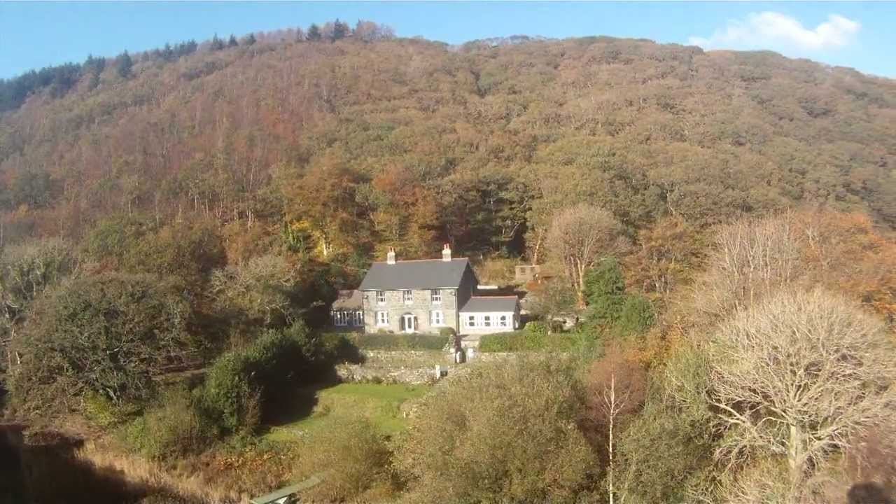It's never quiet at The Old Rectory on the Lake at Tal-y-llyn