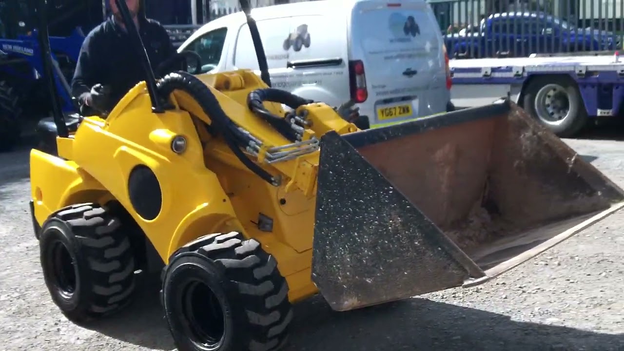 Avant 630 Multi Loader