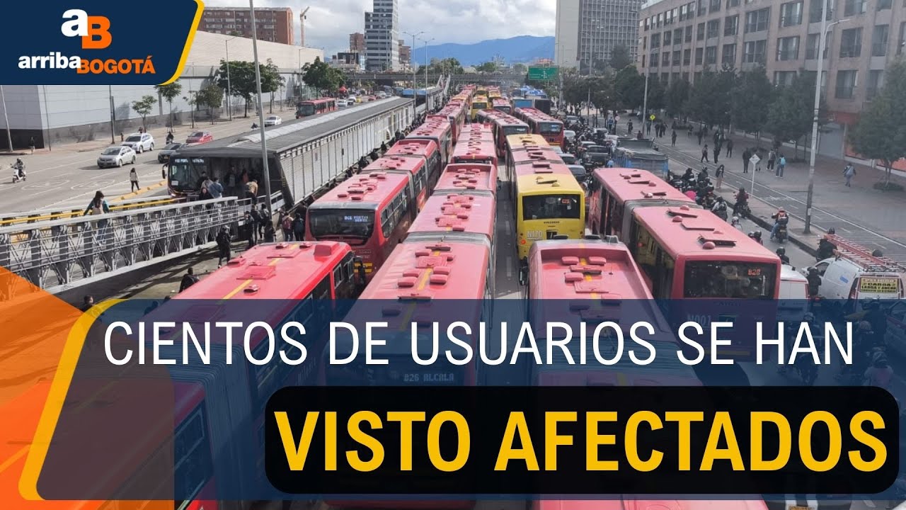Bus articulado varado genera caos en varias troncales de TransMilenio | CityTv