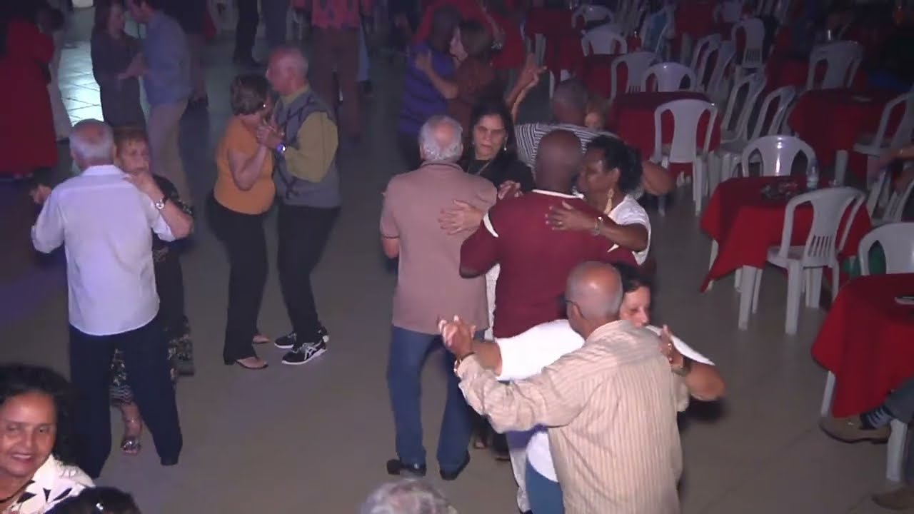 Bailão da Terceira Idade com Pretinho dos Teclados no Cantagalo - Três Rios/RJ Episódio 01