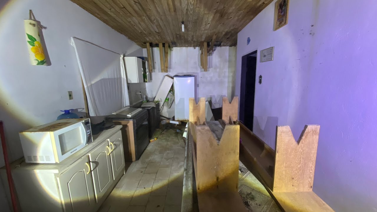 Мы никогда не забудем ночь ужаса, которую мы провели в доме психопата