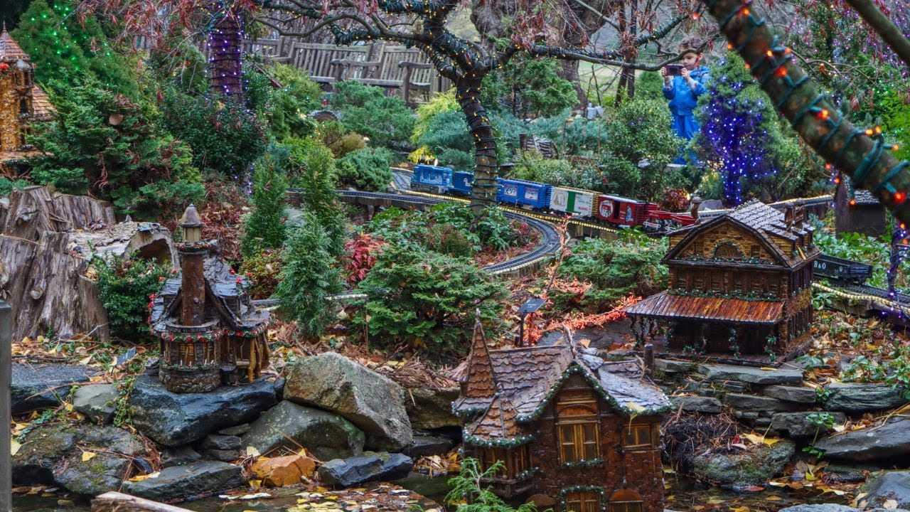 The &lsquo;Holiday Garden Railway&rsquo; is chugging along the gardens of Morris Arboretum