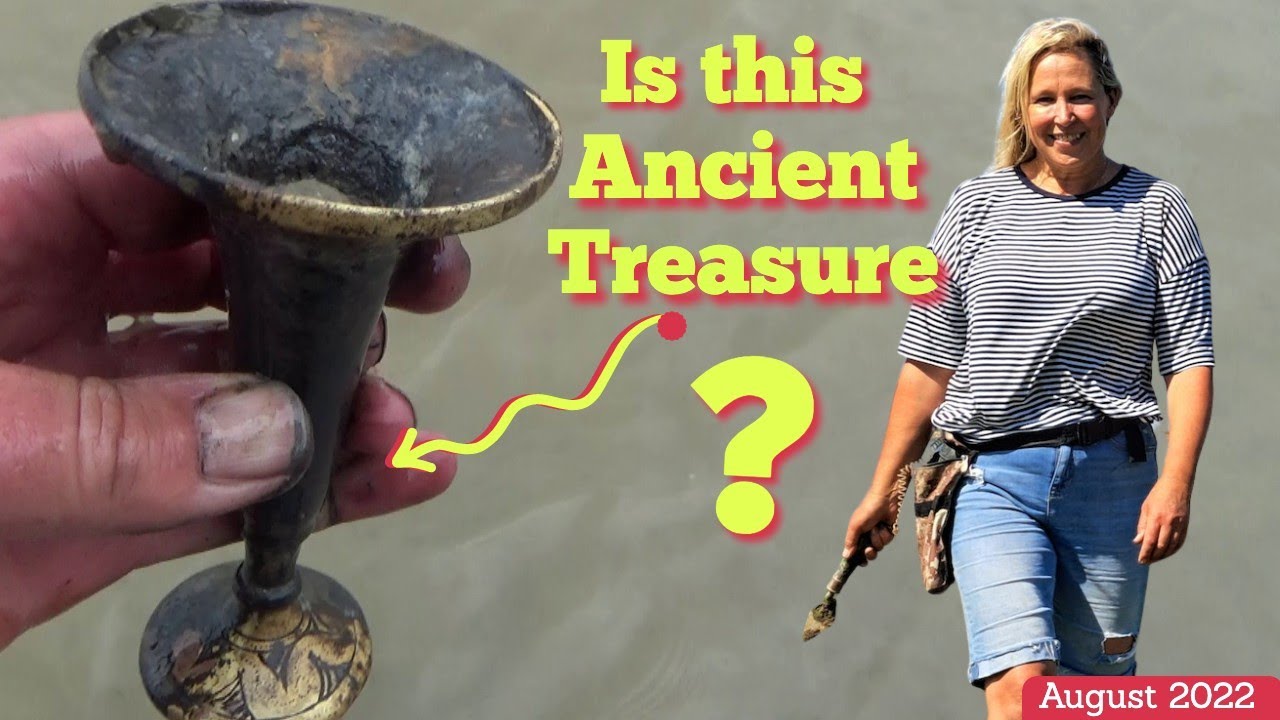 Historical Treasures & Oddities found in the Thames. Help me to ID them!Mudlarking with Nicola White
