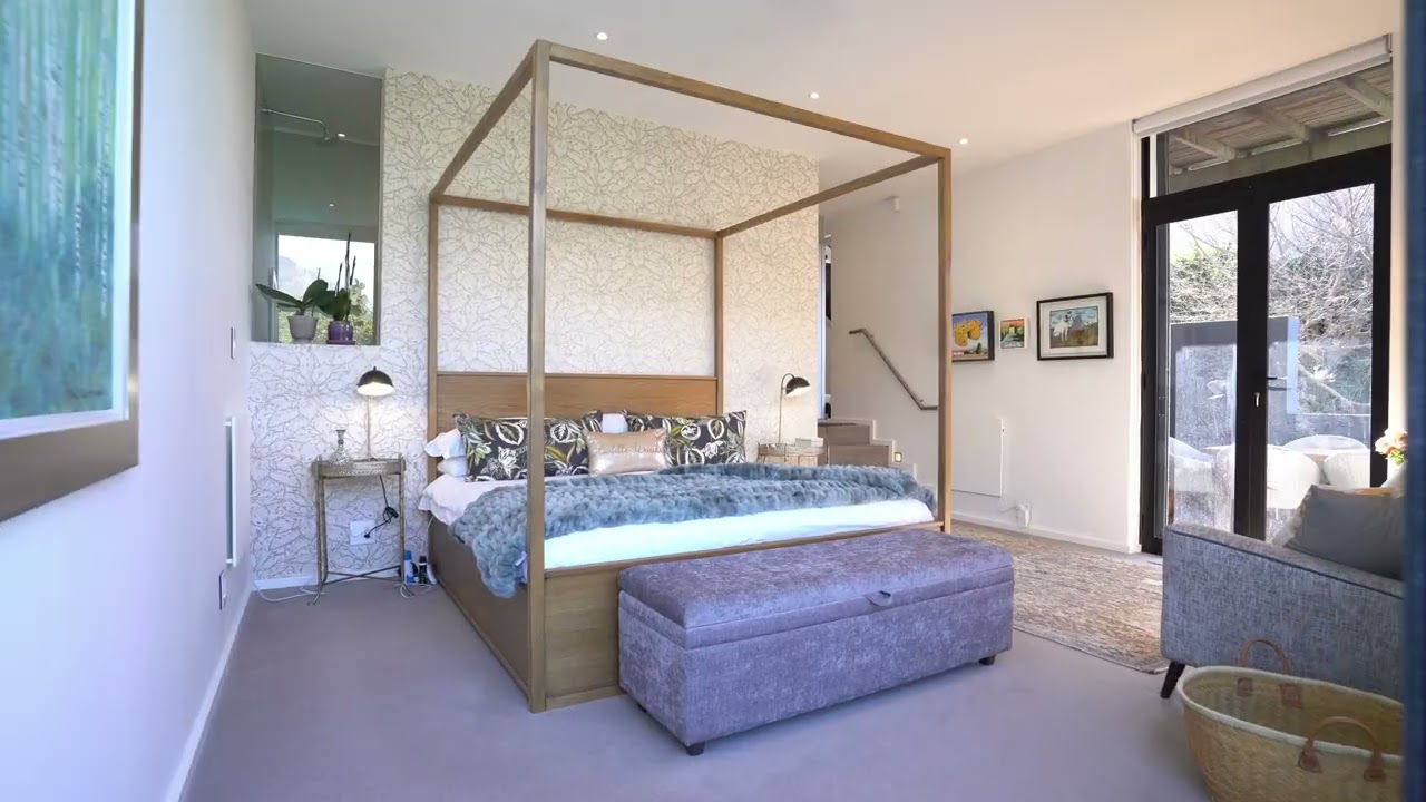 Home For Sale In Tamboerskloof | Lew Geffen Sotheby's International Realty