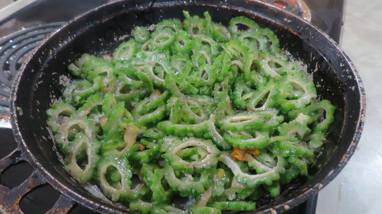 Готовим карайю/горькую дыню – Тринидад – Готовим с мамой
