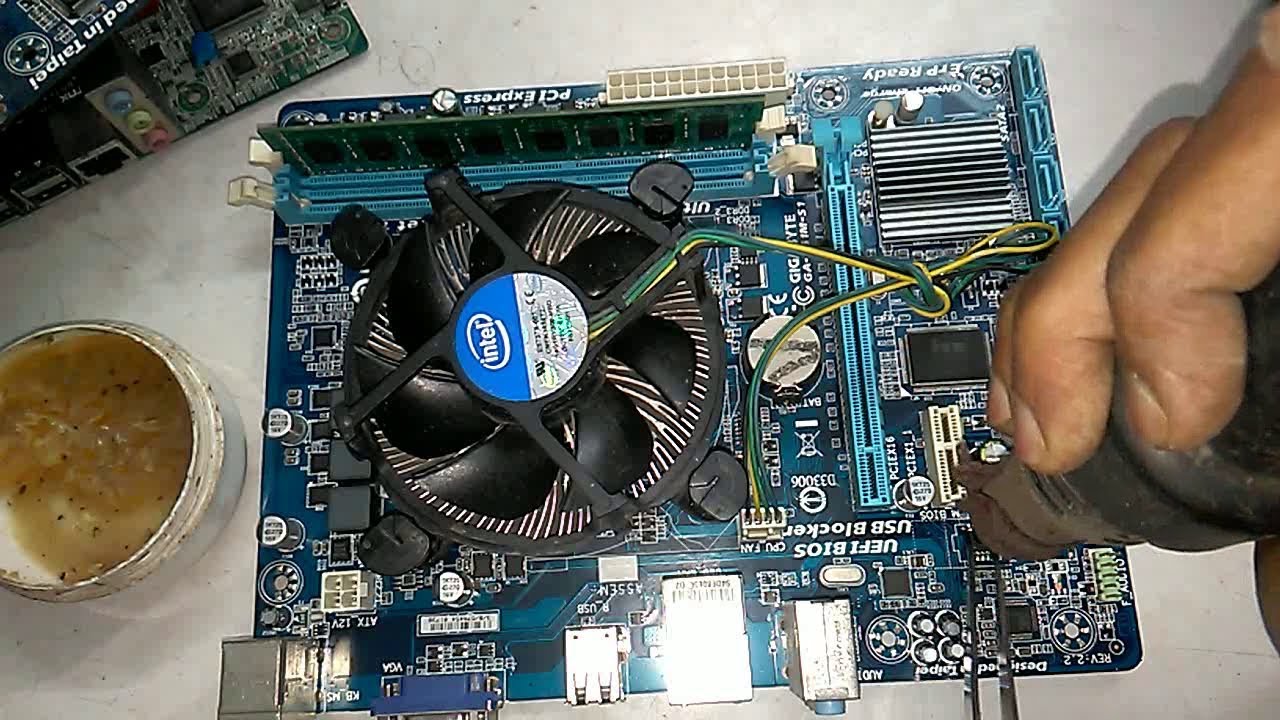 Gigabyte H61 Motherboard No Display Problem : Repaired