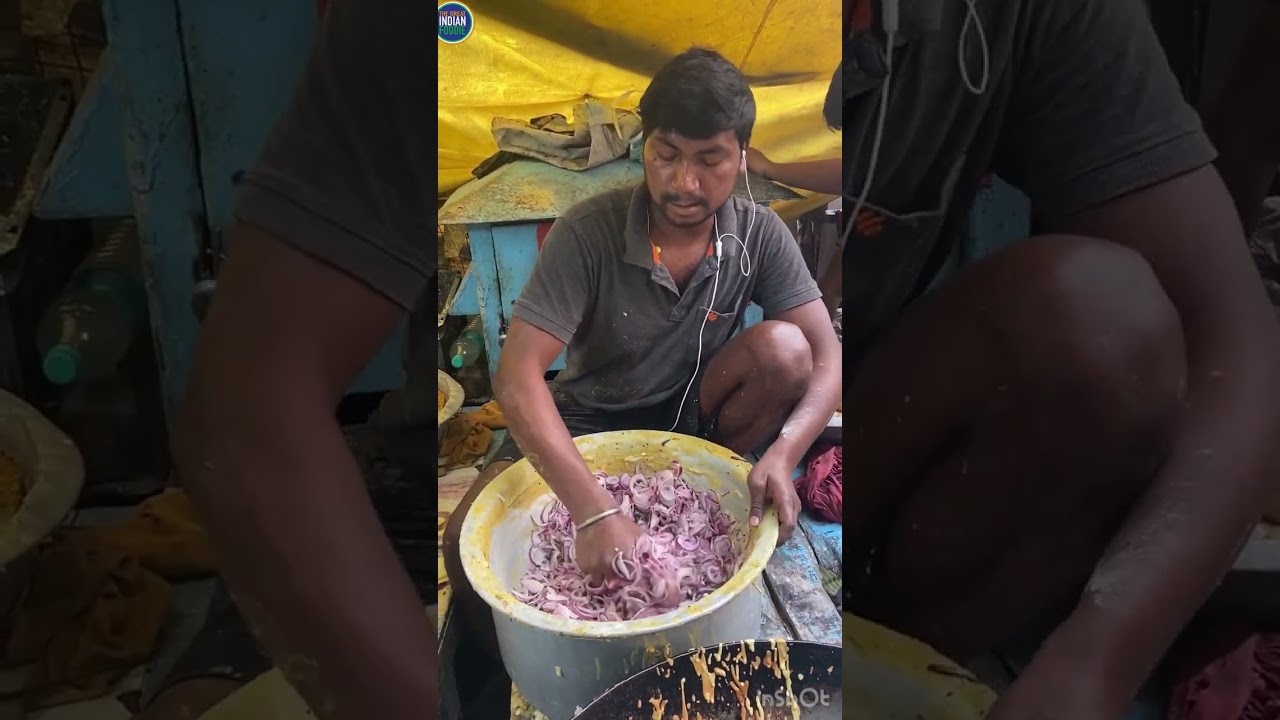 Onion pakoda #ytshorts #trending #youtubeshorts #streetfoodindia #shorts #nattunattu #desikhaana