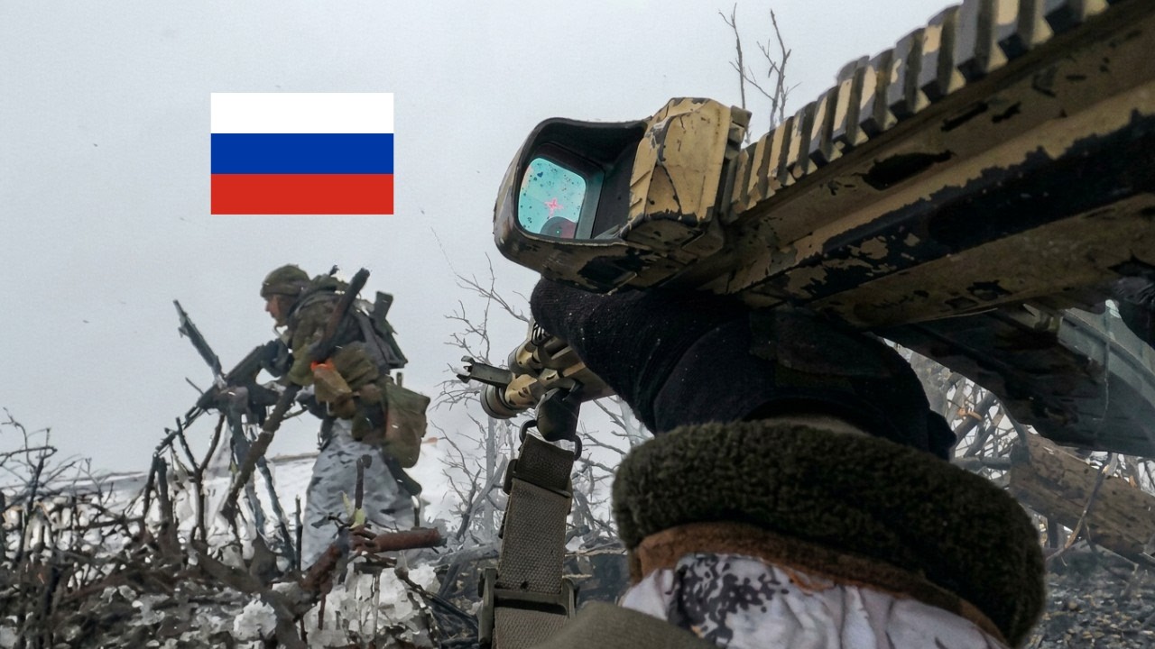 Ukrainian Soldier Ambushes Russians In Extremely Close Combat!