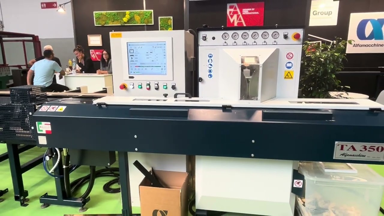 AMP TA-350 - Automatic Double Miter Cutting Process