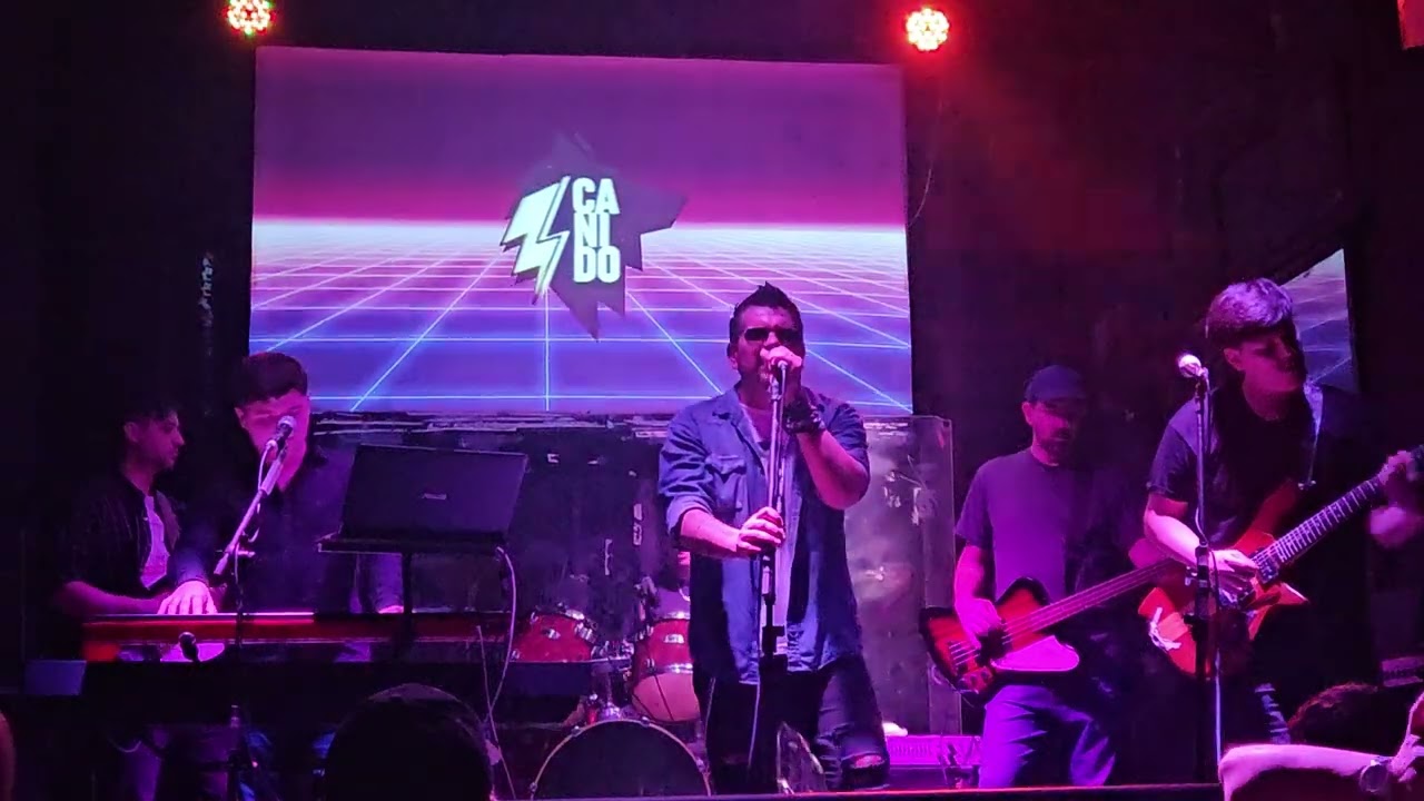 Cánido - Cerca de la Revolución