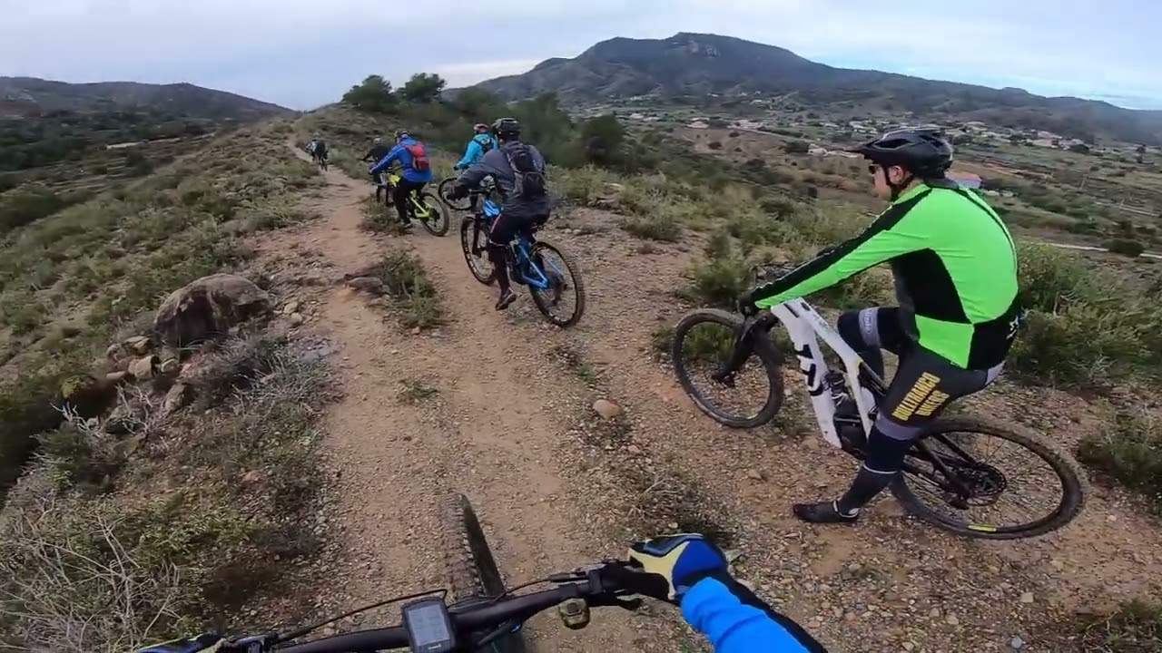 Terreno  maceta.Con peña.
