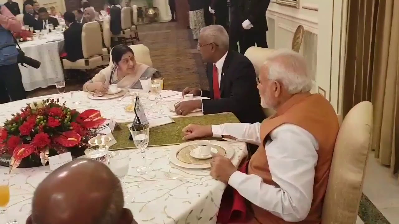 Good diplomacy: Modi showing the video of 'Vaishnav Jana to.. song' to Maldives President Solih