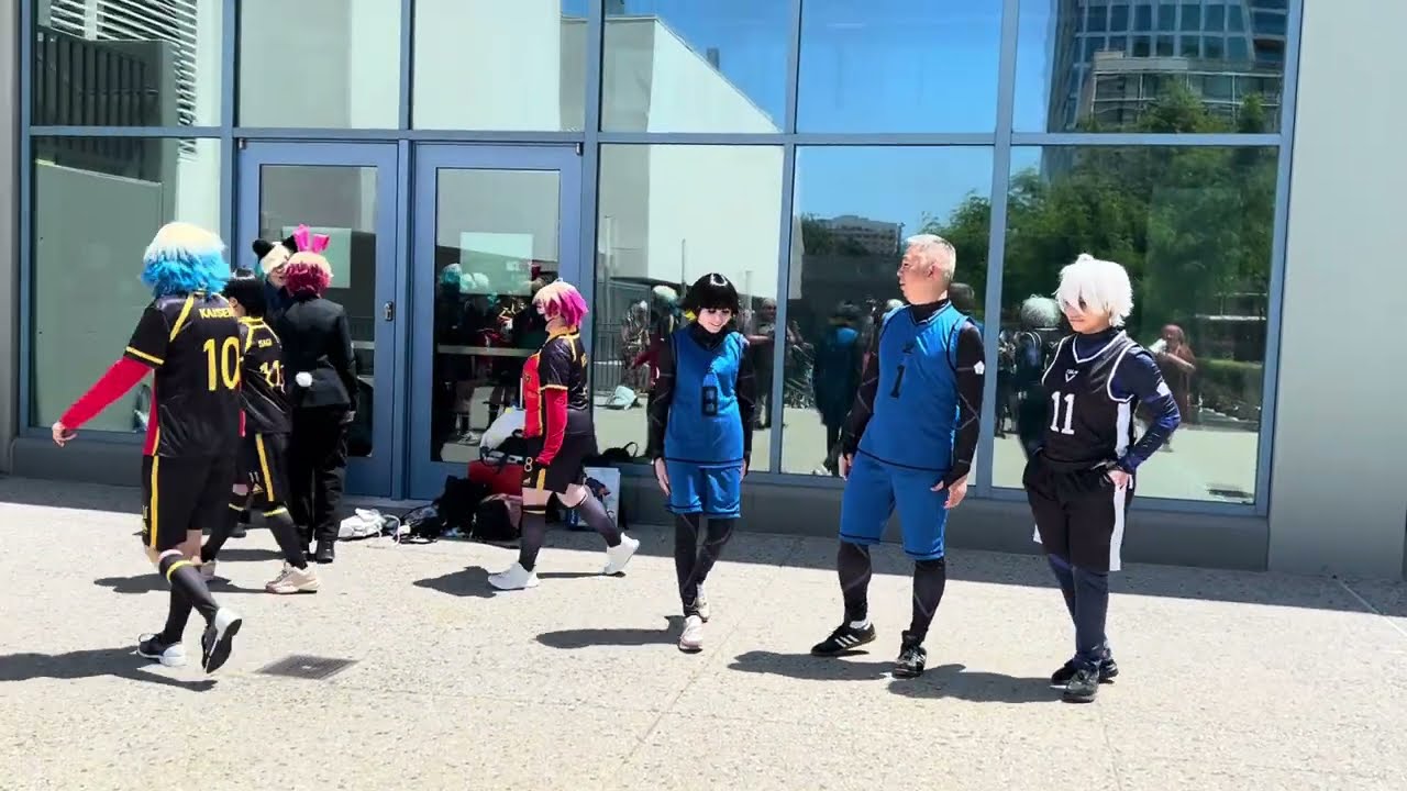 FanimeCon day01 Blue Lock cosplay gathering