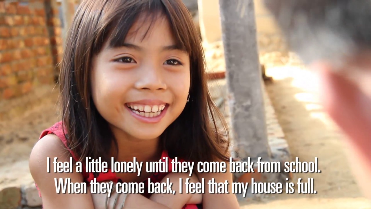 Extreme Poverty in Bangladesh: Rebuilding Homes for Slum Residents (Documentary / Real Stories)