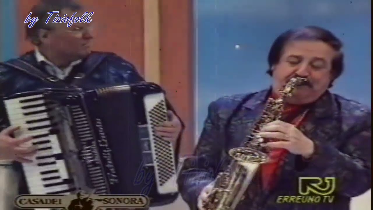 ROMANTICO valzer di Casadei eseguito dall'orchestra del Maestro ELY NERI