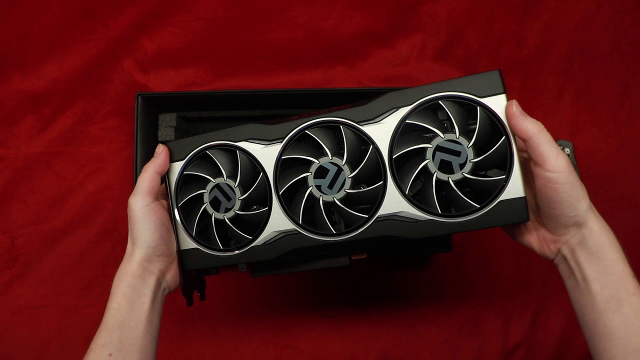 AMD Radeon RX6800 Unboxing
