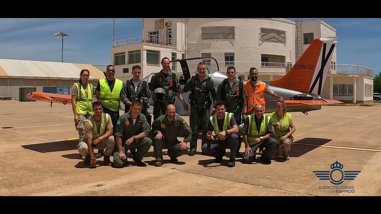 La Academia General del Aire y del Espacio se despide del E-26 Tamiz