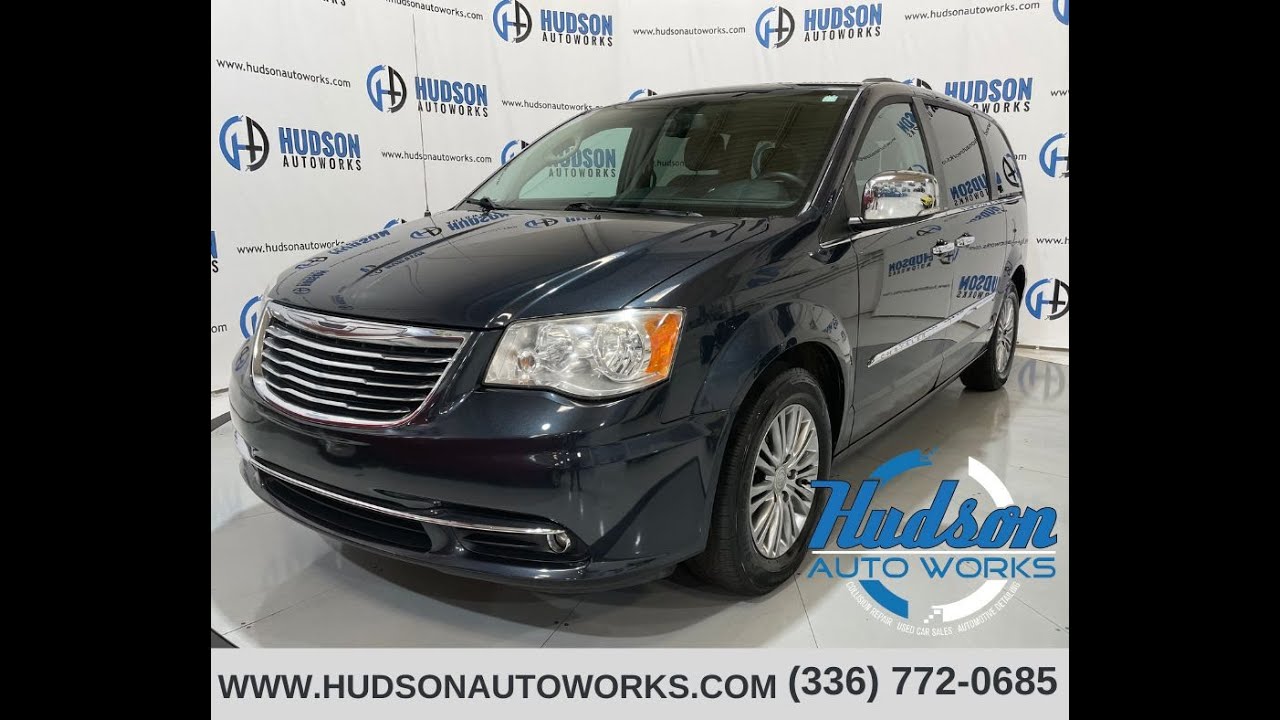 2014 Chrysler Town & Country Touring L // StartUp, Walkaround & Tour // HUDSON AUTOWORKS