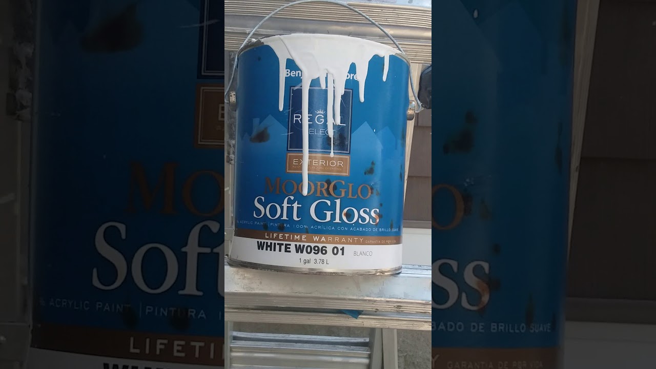 Benjaman Moore moorglo soft gloss