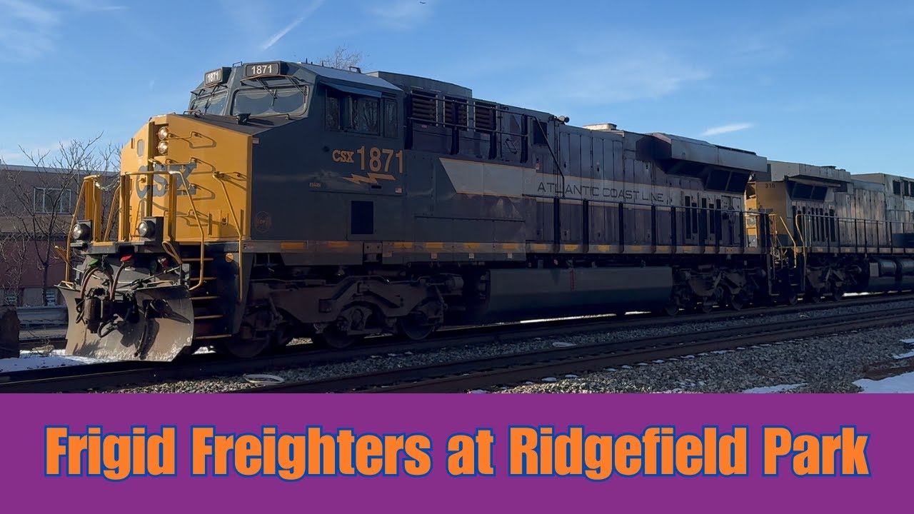 January Ridgefield Park Freight Trains. Railfanning the CSX River Sub.