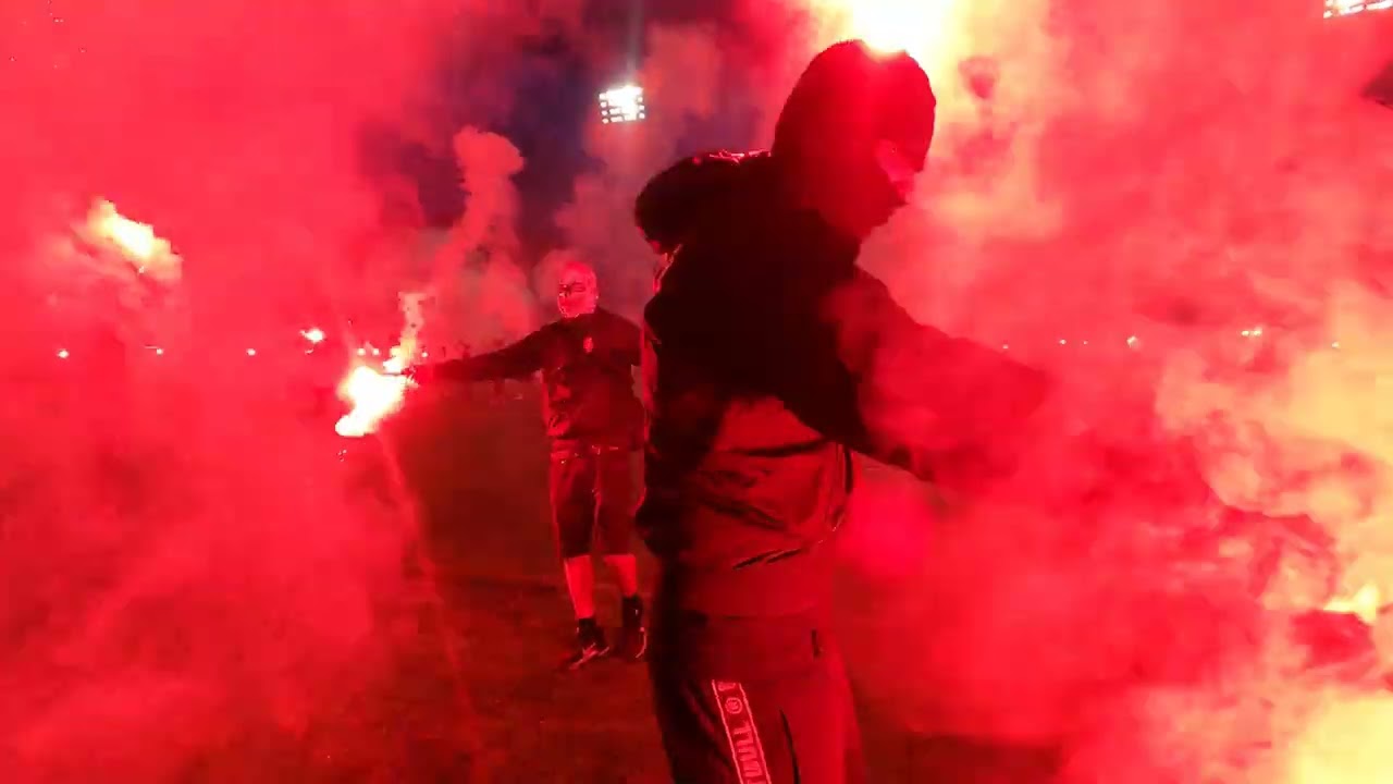 Energa Gryf Słupsk świętuje awans do 3 ligi na stadionie przy ul.Zielonej