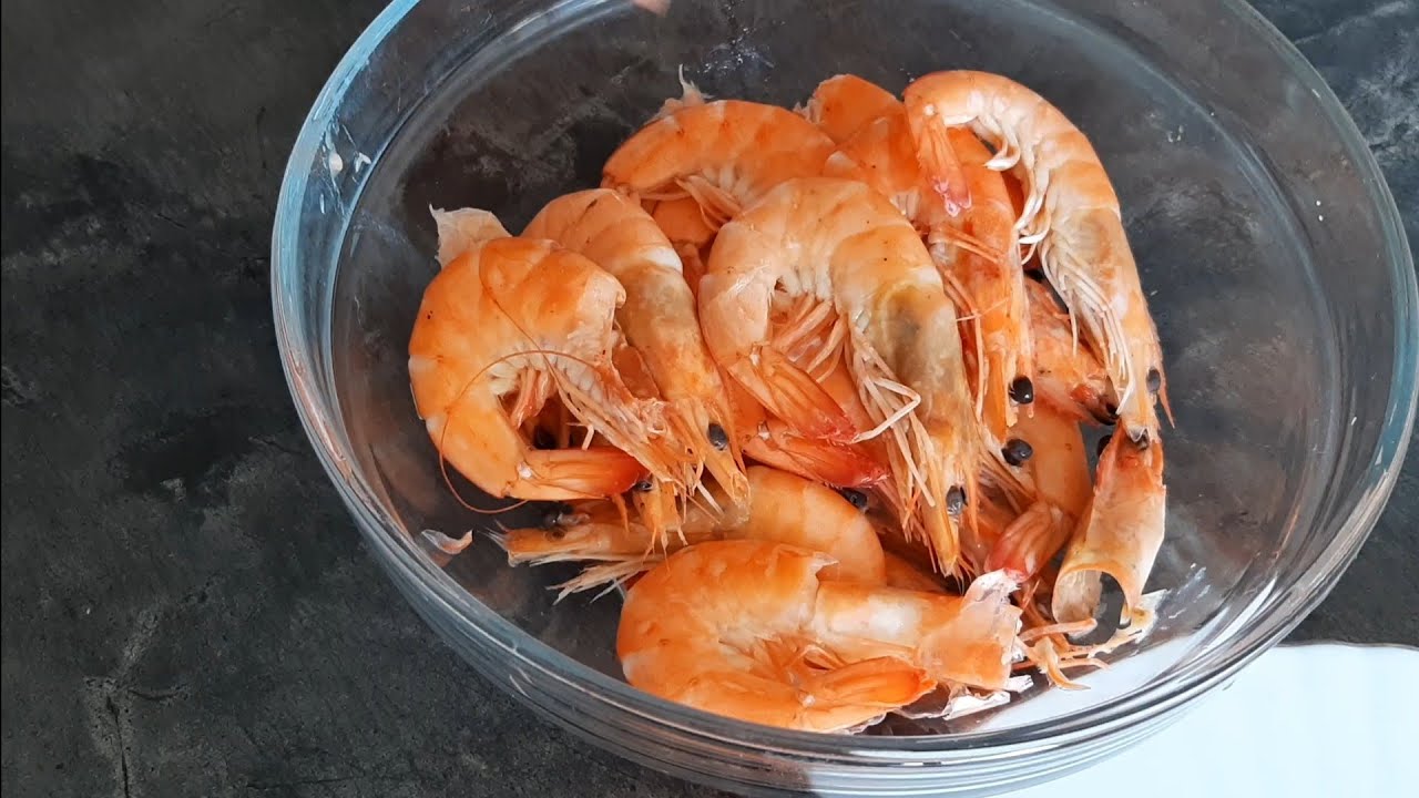 Cum Curățăm (Decorticăm ) Creveți Prefierți /How We Clean (De-shell) Pre-Boiled Shrimp.