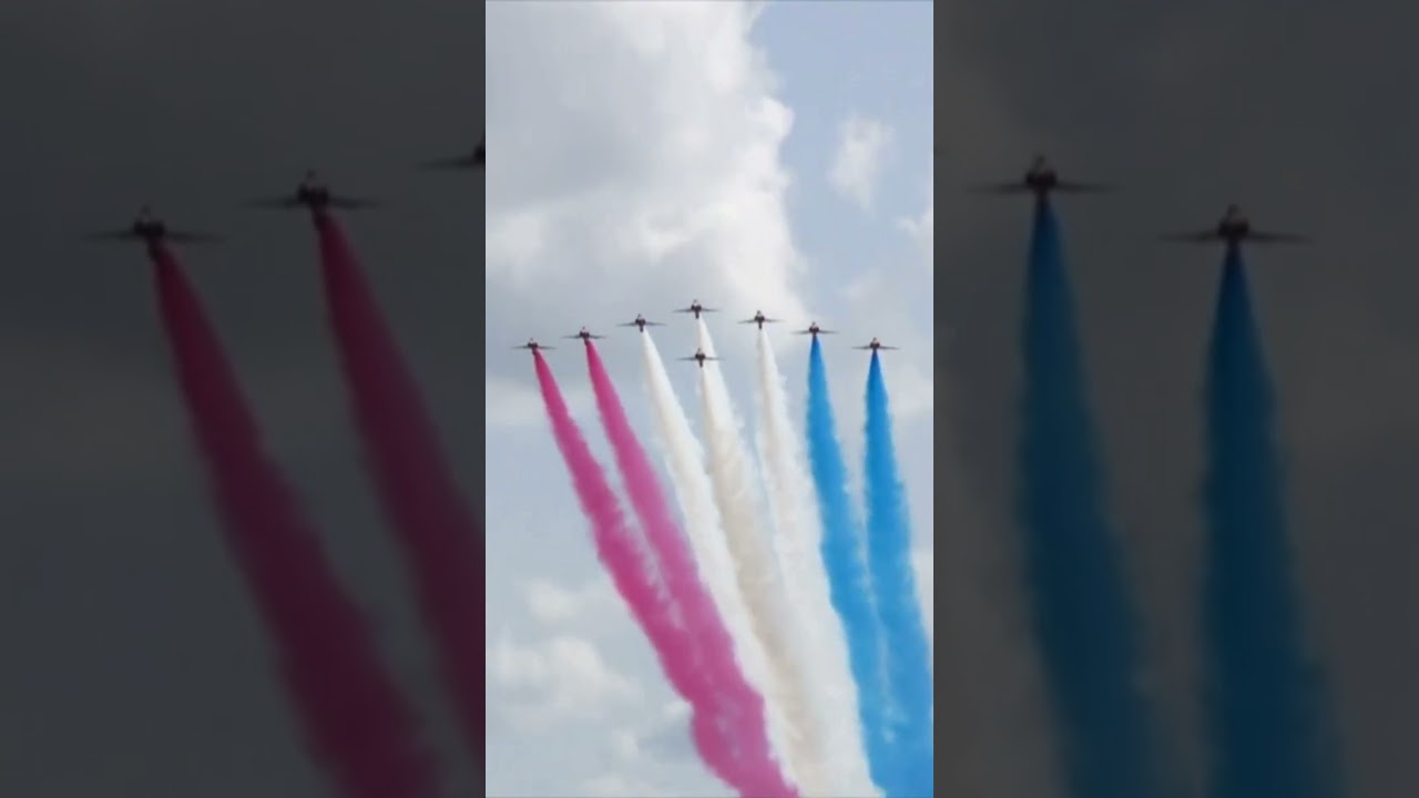 Red arrows flypast honours fallen VJ Day heroes on 80th anniversary #shorts