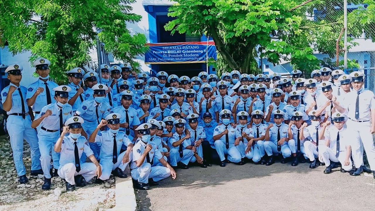 Pelantikan Taruna-Taruni SMK Pelayaran Muhammadiyah Tuban Angkatan XXV