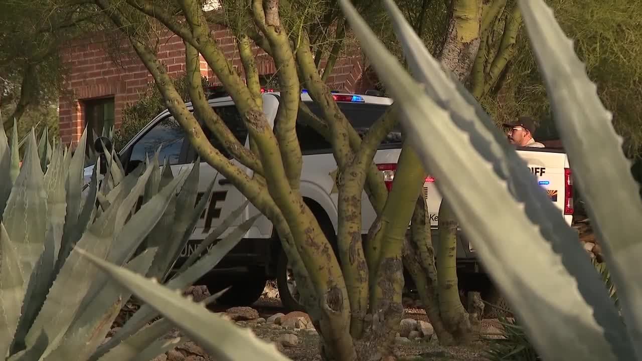 FBI searches Catalina Foothills neighborhood in Nancy Guthrie case
