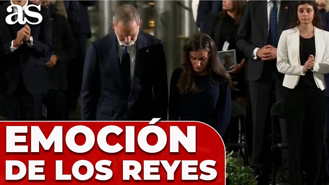 LOS REYES se emocionan en el HOMENAJE a las VÍCTIMAS de la DANA