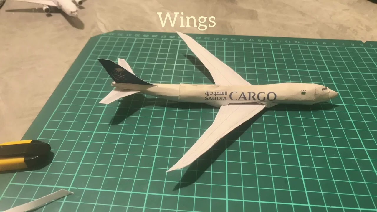 Boeing 747-8F Saudia Cargo Papercraft @Little  model airport