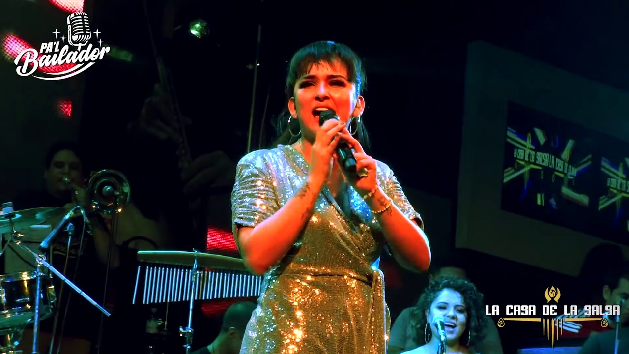 CON MI AMIGA  Daniela Darcourt y Orq  LA CASA DE LA SALSA